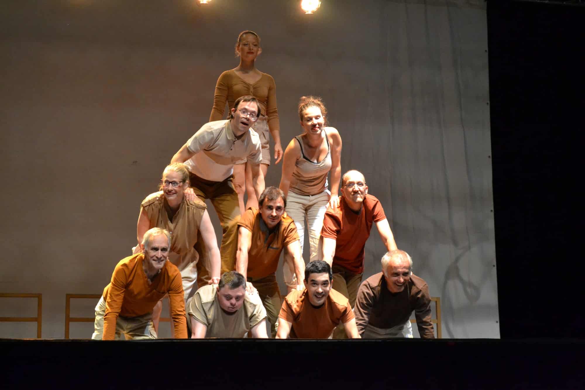 FESTIVAL UN R’FESTIF <br>Le FO-FH de Cestas sur les planches pour une représentation de  «Toi-même»