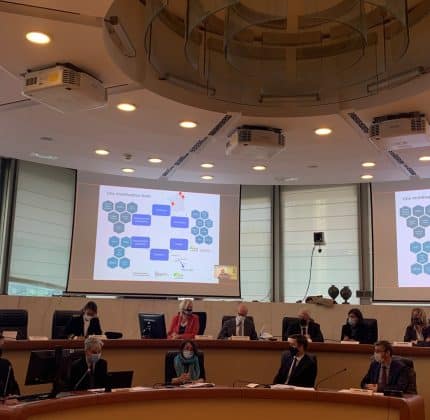 Rencontre avec la Secrétaire d’État Sophie Cluzel et des responsables d’associations en Gironde