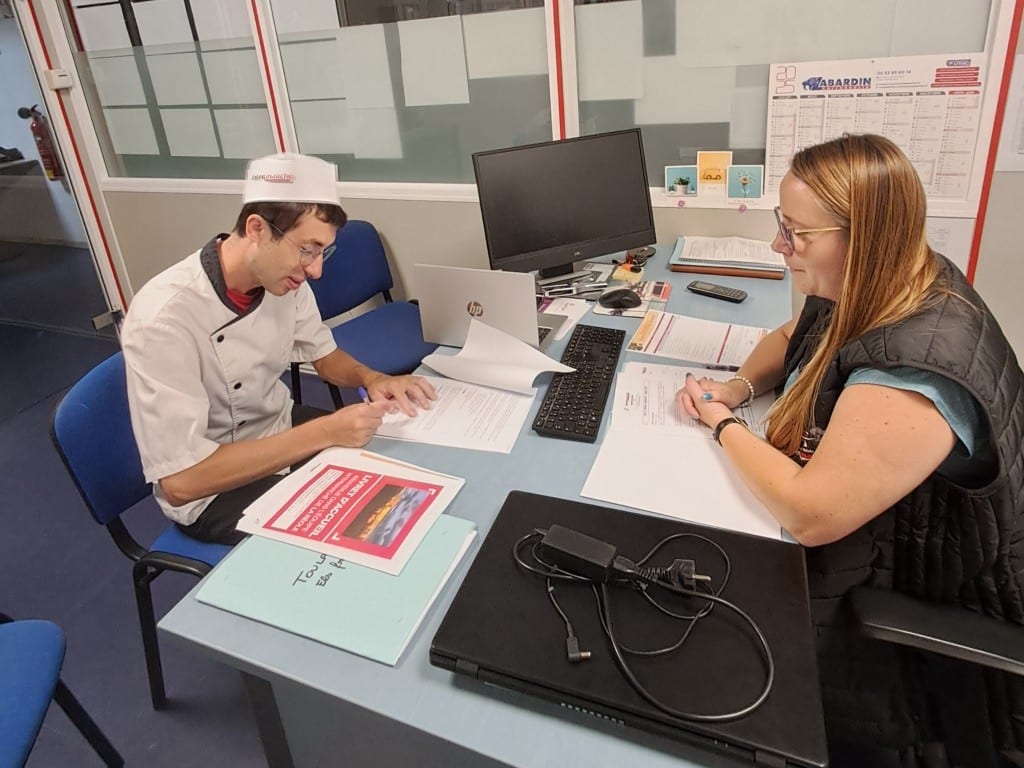 [SUCCESS STORY] De l’ESAT Mongauzy à un CDI chez Intermarché : le parcours de Dorian Martel